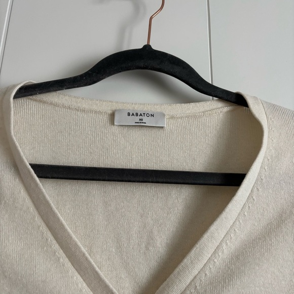 Aritzia Babaton Georgia Cream V-Neck Button-Up Cardigan - Picture 2 of 5